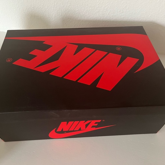 Jordan 1 Dark Mocha OG size 9 - Picture 8 of 8